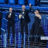 Sanremo 2026, Andrea Bocelli torna sul palco dell’Ariston: “Non mi resta che vincere il festival nelle Vecchie Proposte”