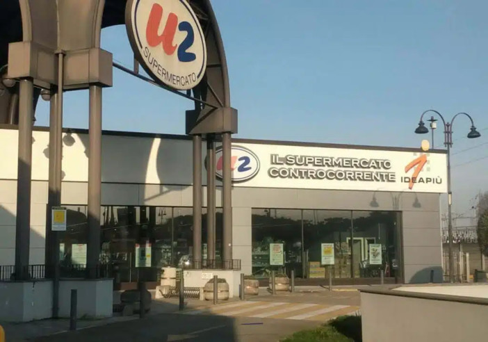 Magenta: furto al centro commerciale di via Espinasse, colpito il bar