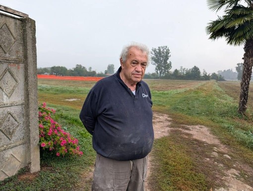 Superstrada Magenta-Abbiategrasso-Vigevano: partiti i carotaggi a Castellazzo de’ Barzi tra proteste, timori e la voce dell’agricoltore Beretta Superstrada Magenta-Abbiategrasso-Vigevano: partiti i carotaggi a Castellazzo de’ Barzi tra proteste, timori e la voce dell’agricoltore Beretta