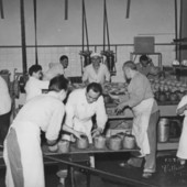 Dal 1845 a oggi: Besuschio, 180 anni di dolcezza e tradizione ad Abbiategrasso Dal 1845 a oggi: Besuschio, 180 anni di dolcezza e tradizione ad Abbiategrasso