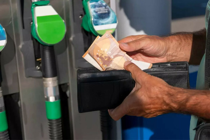 Caro carburanti: la "tregua" sul gasolio è durata una sola settimana Caro carburanti: la "tregua" sul gasolio è durata una sola settimana