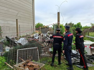 Mortara, sequestrata una discarica abusiva in un'area privata di Casoni Sant'Albino