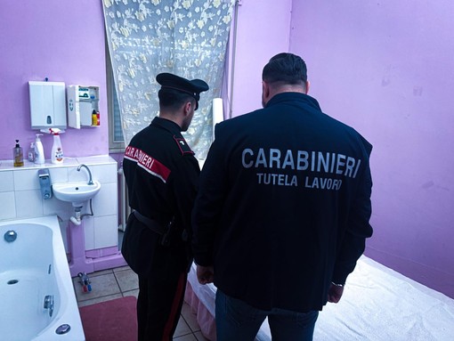 Controlli straordinari dei Carabinieri su Stradella: sospesa un’attività commerciale, due titolari denunciati e oltre 77 mila euro di sanzioni