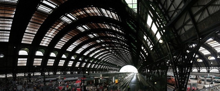Ritrovato alla stazione Centrale di Milano il 16enne scomparso da Lecco Ritrovato alla stazione Centrale di Milano il 16enne scomparso da Lecco