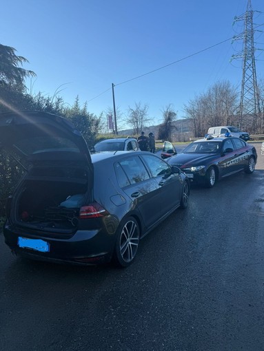 Godiasco: tentano la truffa dello specchietto ai danni di un’automobilista, due denunciati