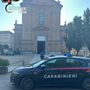 Robbio, aggredisce i Carabinieri dopo aver dato in escandescenze vicino alla parrocchia: arrestato 28enne