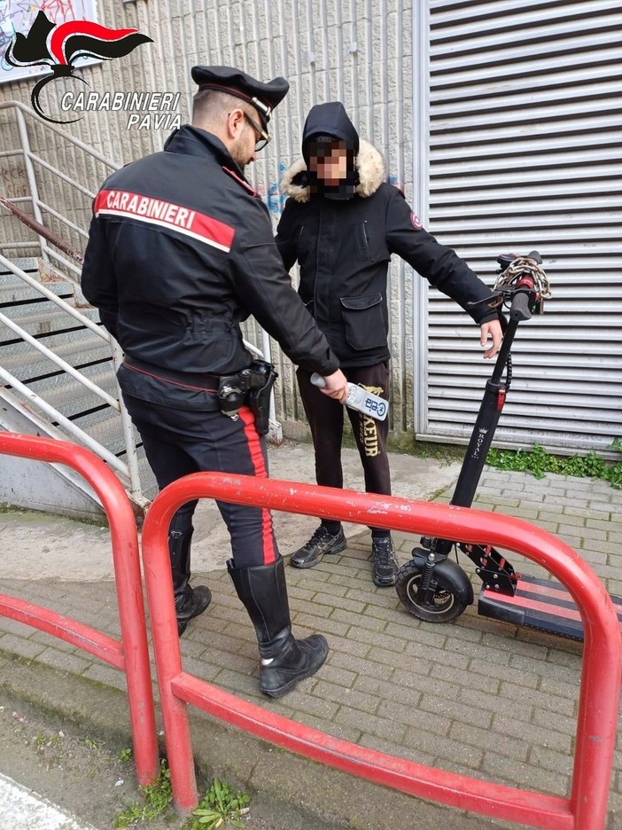 Pavia e provincia, controlli straordinari del territorio da parte dei carabinieri con l’utilizzo dei metaldetector