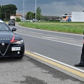 Fugge su auto rubata: inseguimento con i Carabinieri di Garlasco