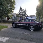 Vigevano, tempestivo intervento dei Carabinieri nei pressi di una scuola primaria. 34enne bloccato e denunciato per atti osceni in luogo pubblico Vigevano, tempestivo intervento dei Carabinieri nei pressi di una scuola primaria. 34enne bloccato e denunciato per atti osceni in luogo pubblico