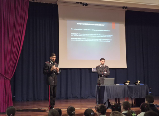 Gambolò, cultura della legalità: i carabinieri incontrano gli studenti