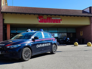 Tromello, minorenne aggredito durante una lite: 24enne denunciato dai Carabinieri Tromello, minorenne aggredito durante una lite: 24enne denunciato dai Carabinieri