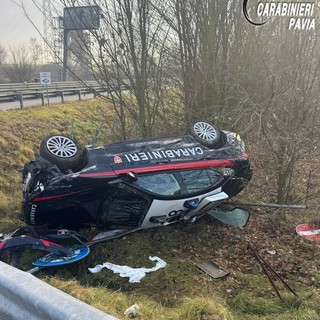 Follia sull'A21, lanciano un piccone contro i Carabinieri: dopo l'evasione dalla comunità tornano in carcere
