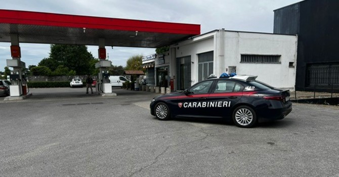 Garlasco, i carabinieri sventano il furto in un bar