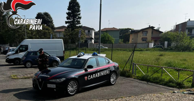 Vigevano: minaccia di togliersi la vita, i carabinieri gli parlano ed evitano il peggio