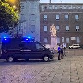 Pavia, controlli nel centro storico. L’Arma scende in campo con la stazione mobile Pavia, controlli nel centro storico. L’Arma scende in campo con la stazione mobile