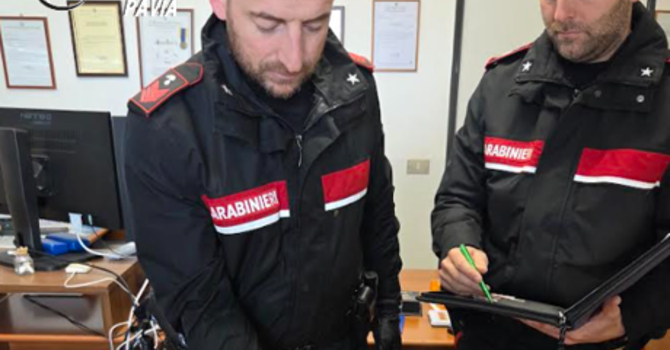 Vigevano, pistola rinvenuta all’interno del bagagliaio dell’auto: una persona denunciata dai Carabinieri