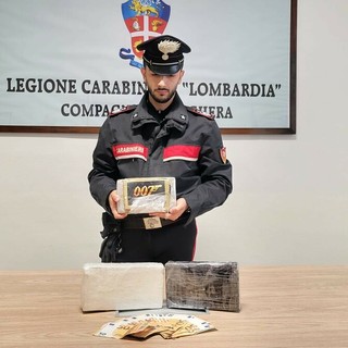 Casei Gerola: folle fuga dai Carabinieri finisce fuori strada. Sequestrati 3 chili di cocaina, un arresto.