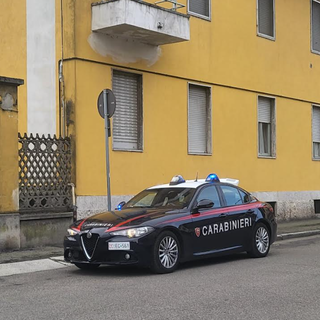 Vigevano, rubano una borsa dall’interno di un'auto: rintracciati a San Martino Siccomario e denunciati