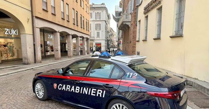 Albuzzano: stalking condominiale, per un 21enne scatta il divieto di dimora e avvicinamento Albuzzano: stalking condominiale, per un 21enne scatta il divieto di dimora e avvicinamento