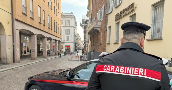 San Martino Siccomario, tentano di rubare merce da un negozio. Quattro donne denunciate dai carabinieri San Martino Siccomario, tentano di rubare merce da un negozio. Quattro donne denunciate dai carabinieri