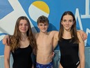 Nella foto di sinistra gli atleti dell’H2Sport che hanno gareggiato ai Regionali questo fine settimana: Miriam Cavarsaschi, Matteo Gatto e Martina Biso e nelle altre le 5 categorie dei partecipanti alla gara della Scuola Nuoto