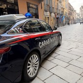 Pavia, simula di essere un Carabiniere per commettere una truffa a un anziano. Arrestata una 23enne