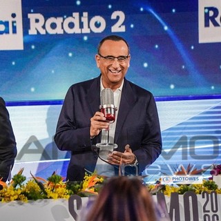 Carlo Conti con il Premio AssoMusica, foto Duilio Rizzo