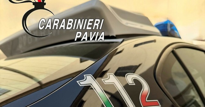 Vigevano, intensificati i controlli dei Carabinieri nei pressi di scuole e stazioni. 48enne denunciato per porto abusivo di armi Vigevano, intensificati i controlli dei Carabinieri nei pressi di scuole e stazioni. 48enne denunciato per porto abusivo di armi