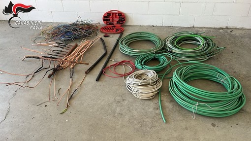 Siziano, sorpresi dai carabinieri mentre rubano rame il pomeriggio di pasquetta. Scattano due denunce Siziano, sorpresi dai carabinieri mentre rubano rame il pomeriggio di pasquetta. Scattano due denunce