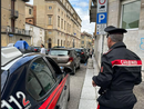 Vigevano: aggredito per rubargli il cellulare in via Cairoli, denunciato un 25enne