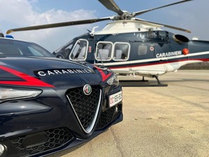 Pavia: servizi coordinati di controllo del territorio, i Carabinieri pattugliano anche con l’ausilio di un elicottero