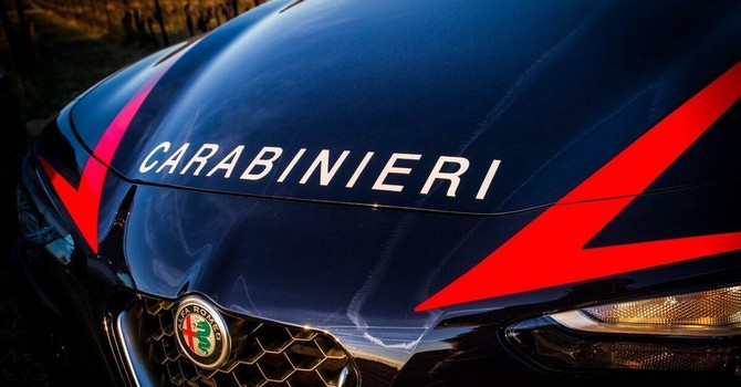 Docente sospeso nel Novarese: accuse di abusi su studenti minorenni