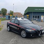 Gropello Cairoli, viola il divieto di avvicinamento all'ex compagna, arrestato dai Carabinieri per maltrattamenti Gropello Cairoli, viola il divieto di avvicinamento all'ex compagna, arrestato dai Carabinieri per maltrattamenti