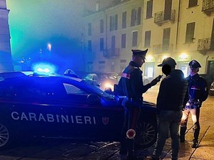 Retata contro spaccio di droga ed armi nel centro di Pavia. Tre denunce e due segnalazioni alla Prefettura