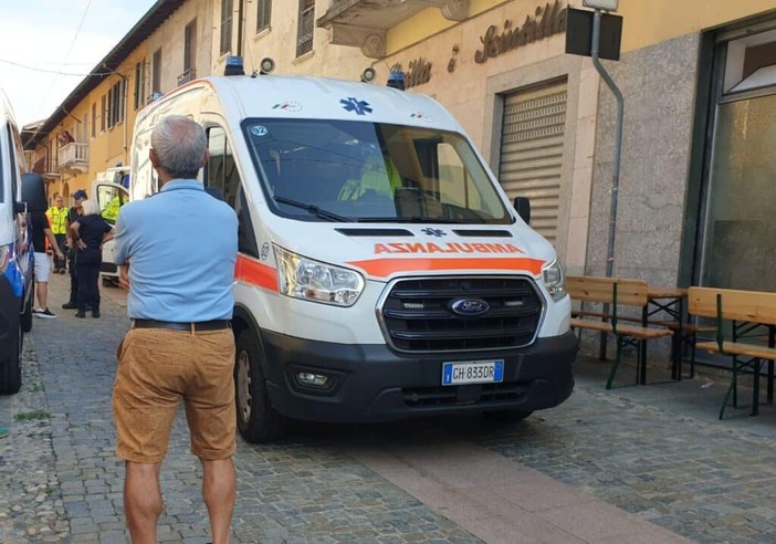 Boffalora Ticino: ancora in fuga il compagno della donna accoltellata. Rintracciato il bambino, sta bene Boffalora Ticino: ancora in fuga il compagno della donna accoltellata. Rintracciato il bambino, sta bene