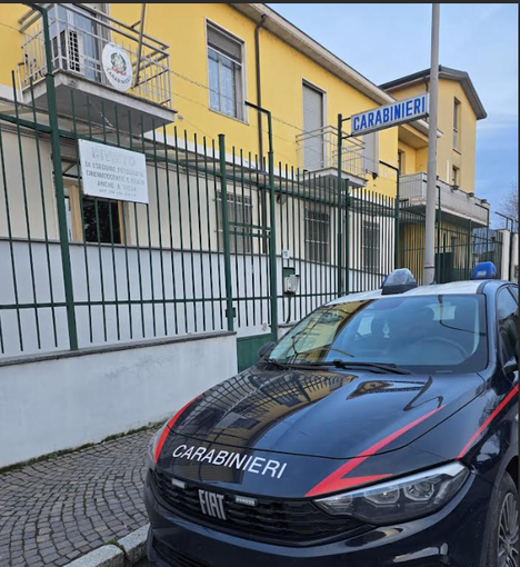 Garlasco, ripetuti maltrattamenti e richieste estorsive nei confronti della madre 80enne: i carabinieri arrestano il figlio