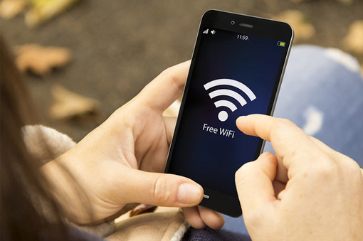 Broni, rivoluzione wifi: installati 14 punti per l’accesso gratuito al web