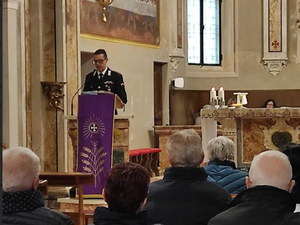 Vigevano, incontro dei Carabinieri con gli anziani per la prevenzione alle truffe Vigevano, incontro dei Carabinieri con gli anziani per la prevenzione alle truffe