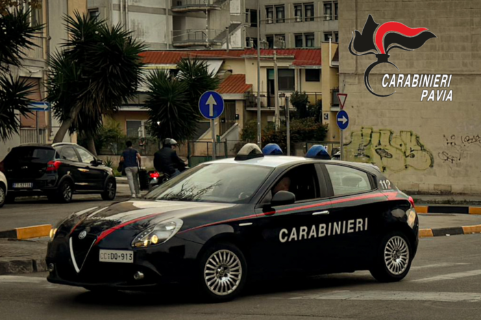 Controlli a tappeto in Oltrepò Pavese: droga, armi e violazione ai domiciliari, denunciati in tre dai Carabinieri Controlli a tappeto in Oltrepò Pavese: droga, armi e violazione ai domiciliari, denunciati in tre dai Carabinieri