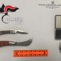Stradella, lite in strada con un minore: i Carabinieri intervengono e trovano droga, coltelli e un bilancino Stradella, lite in strada con un minore: i Carabinieri intervengono e trovano droga, coltelli e un bilancino
