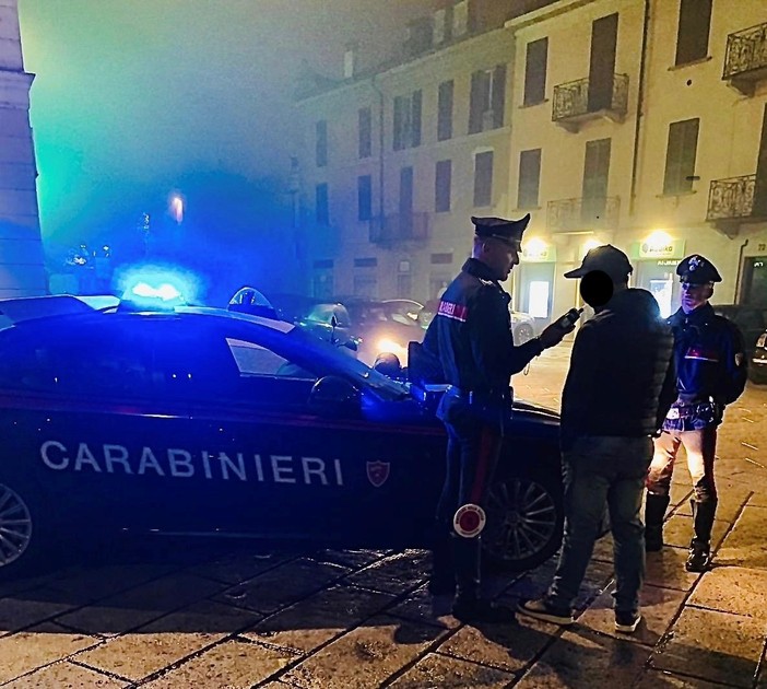 Retata contro spaccio di droga ed armi nel centro di Pavia. Tre denunce e due segnalazioni alla Prefettura
