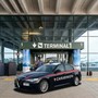 Mortara: gravato di un provvedimento di espulsione, rompe il vetro dell'auto dei Carabinieri durante il viaggio a Malpensa. Rimpatriato un 34enne Mortara: gravato di un provvedimento di espulsione, rompe il vetro dell'auto dei Carabinieri durante il viaggio a Malpensa. Rimpatriato un 34enne