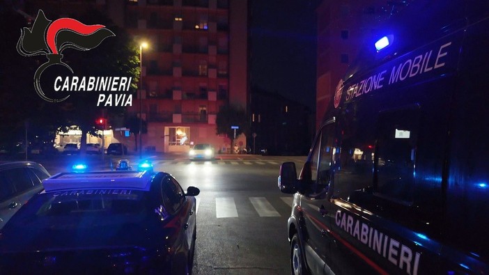 Pavia, controlli a tappeto dei carabinieri: una denuncia e tre segnalazioni alla prefettura