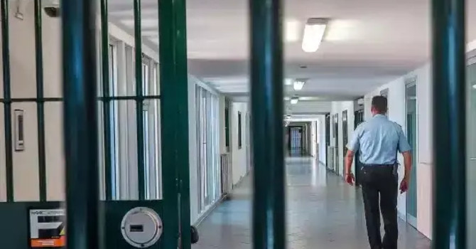 Trecate, arrestato un uomo accusato di violenza sessuale, maltrattamenti e rapina Trecate, arrestato un uomo accusato di violenza sessuale, maltrattamenti e rapina