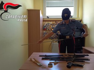Continuano i controlli da parte della Compagnia Carabinieri di Pavia sul territorio. Un arresto e una denuncia Continuano i controlli da parte della Compagnia Carabinieri di Pavia sul territorio. Un arresto e una denuncia