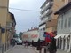 Tir imbocca via Roma a Magenta e urta un veicolo: strada bloccata per oltre un’ora