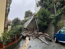 aura a Varazze per un crollo che avrebbe potuto avere conseguenze drammatiche. Sotto in gallery la situazione a Mallare, in Val Bormida, Savona e Albenga
