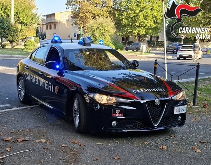 Voghera: vandalizza le auto parcheggiate in via San Vittore, denunciato un 33enne