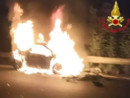 Carpiano, due feriti in un incidente stradale: 27enne estratto dalle fiamme