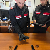 Vigevano, pistola rinvenuta all’interno del bagagliaio dell’auto: una persona denunciata dai Carabinieri